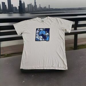 M/SF/T Mad Minds T-Shirt Mens Medium Beige Happy Face Misfit Men 50/50 2002